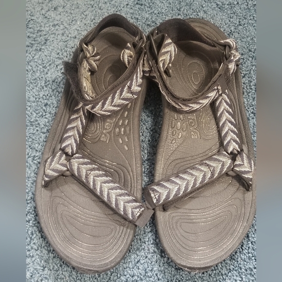 Teva Strappy Mens Sandals. Velcro Adjustable Straps. Size 11. - Picture 1 of 7